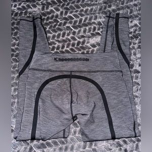 Lululemon high rise ankle crop size 6